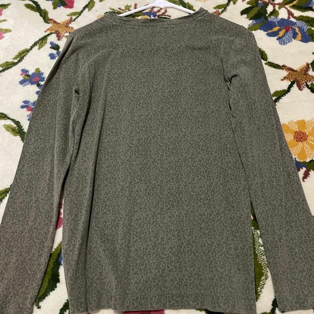 Women’s long sleeve medium T olive green with brown print.